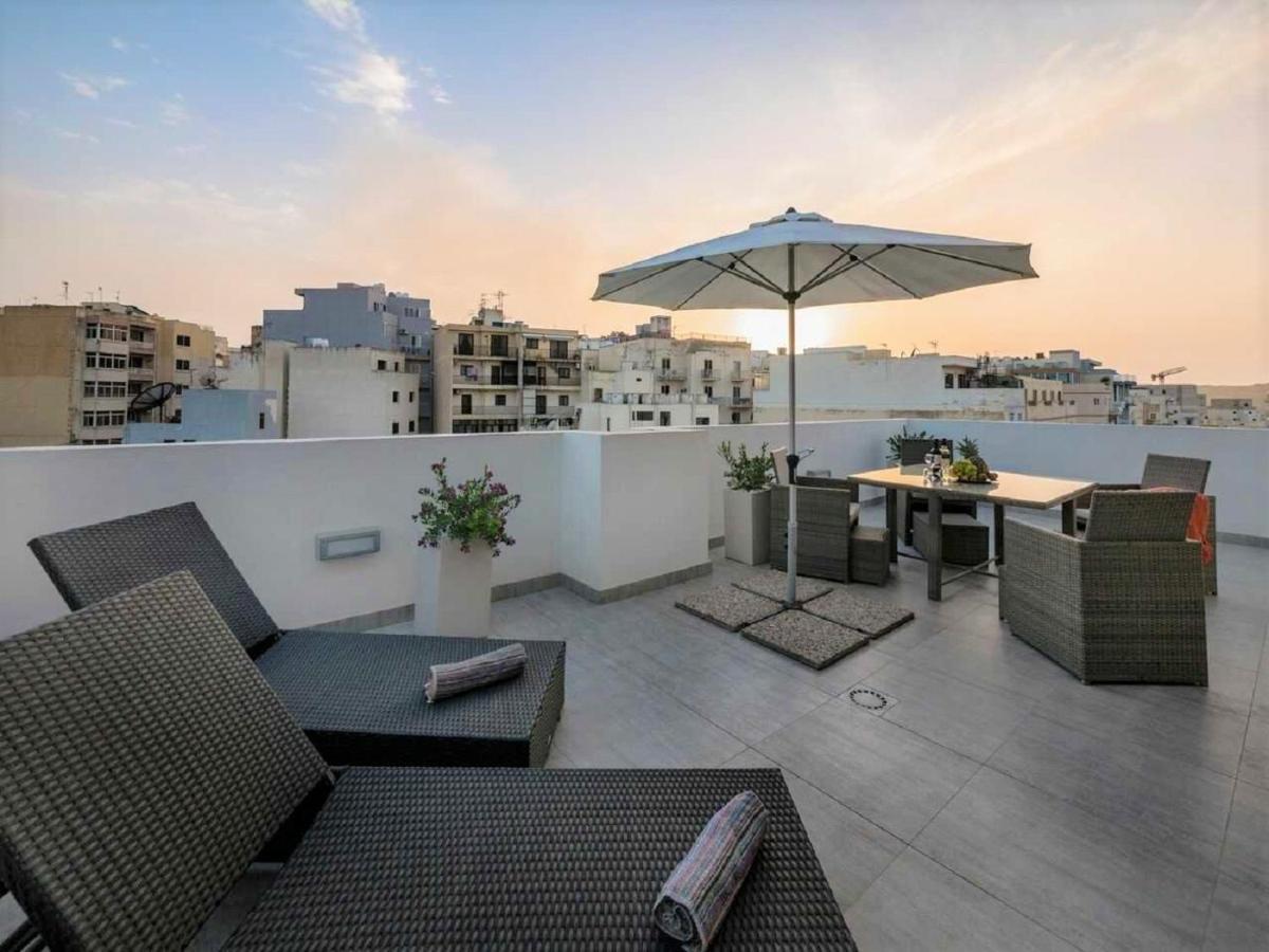 Stunning Penthouse Roof Terrace & Communal Swimming Pool St. Paul's Bay Exterior photo